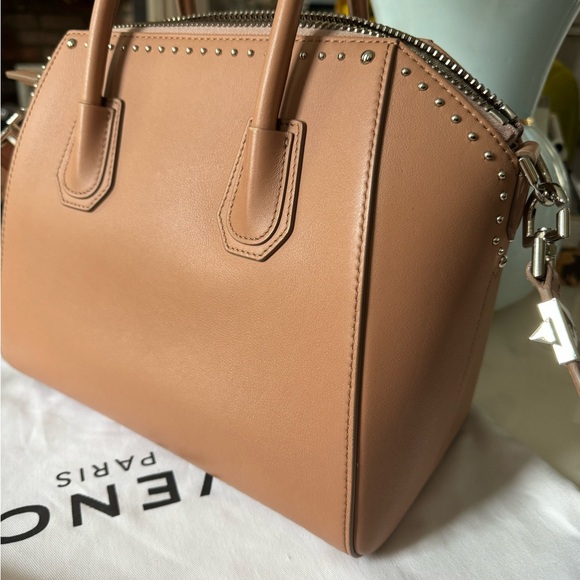 Givenchy Studded Antigona Smooth Calfskin Leather Top Handle Bag - Picture 7 of 14